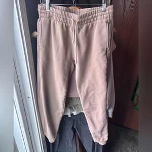TNA Aritzia Cozy Sweatfleece Sweatpants